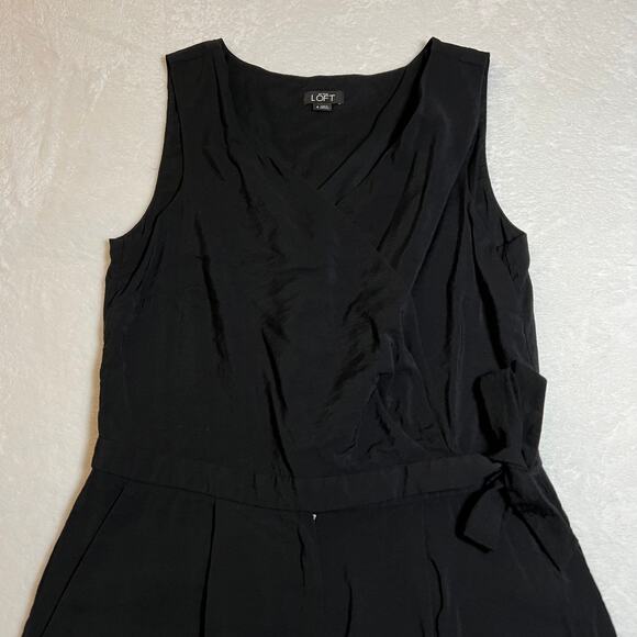 Ann Taylor LOFT Sleeveless V-Neck Surplice Romper Size 4 Neutral Minimalist - Picture 3 of 14